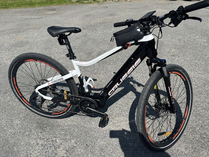 Dámské crossové elektrokolo