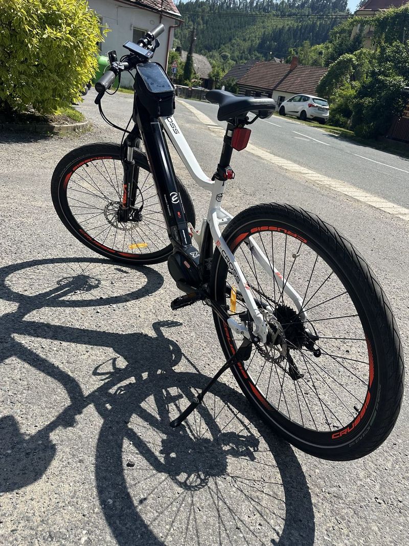 Dámské crossové elektrokolo