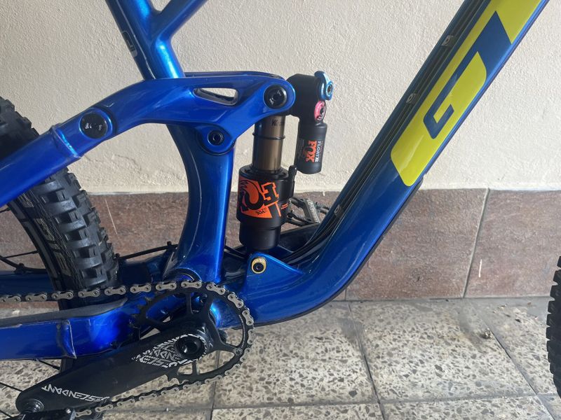 GT Force Carbon Pro