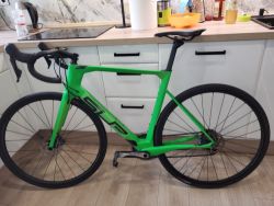 Superior Road Team Issue disc + wattmetr 