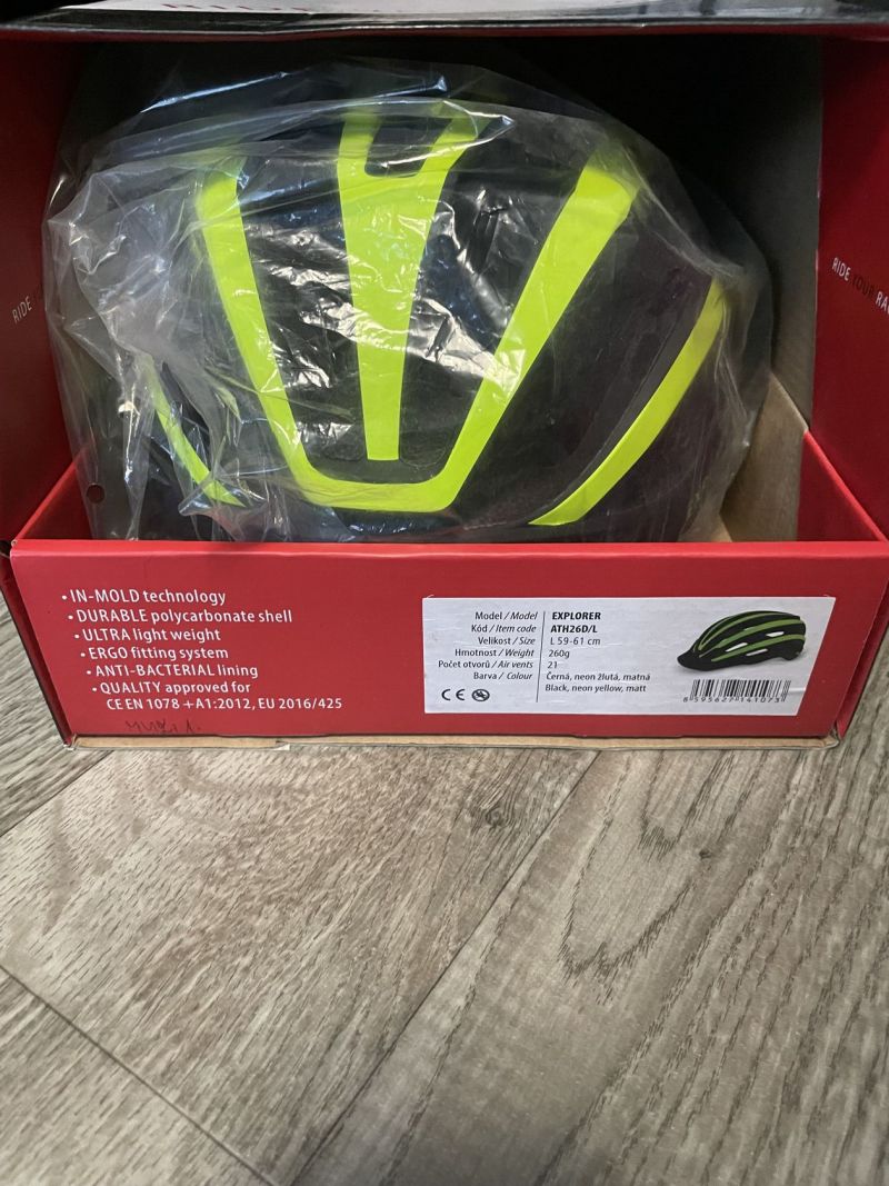 Cyklistická helma R2 EXPLORER ATH26D/L
