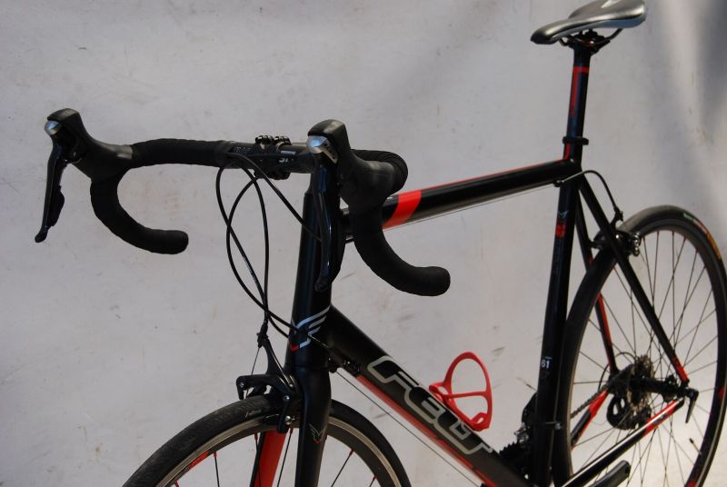 Silniční kolo Felt 61cm
