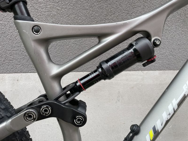 Whyte S-120 Carbon R - velikost . M ( pro postavu 168-178cm )