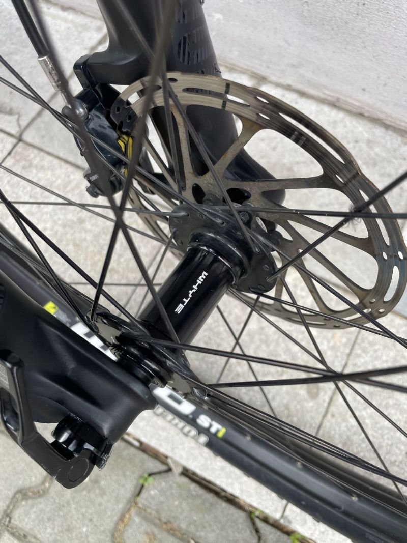 Whyte S-120 Carbon R - velikost . M ( pro postavu 168-178cm )