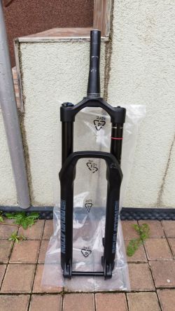 Rock Shox Revelation