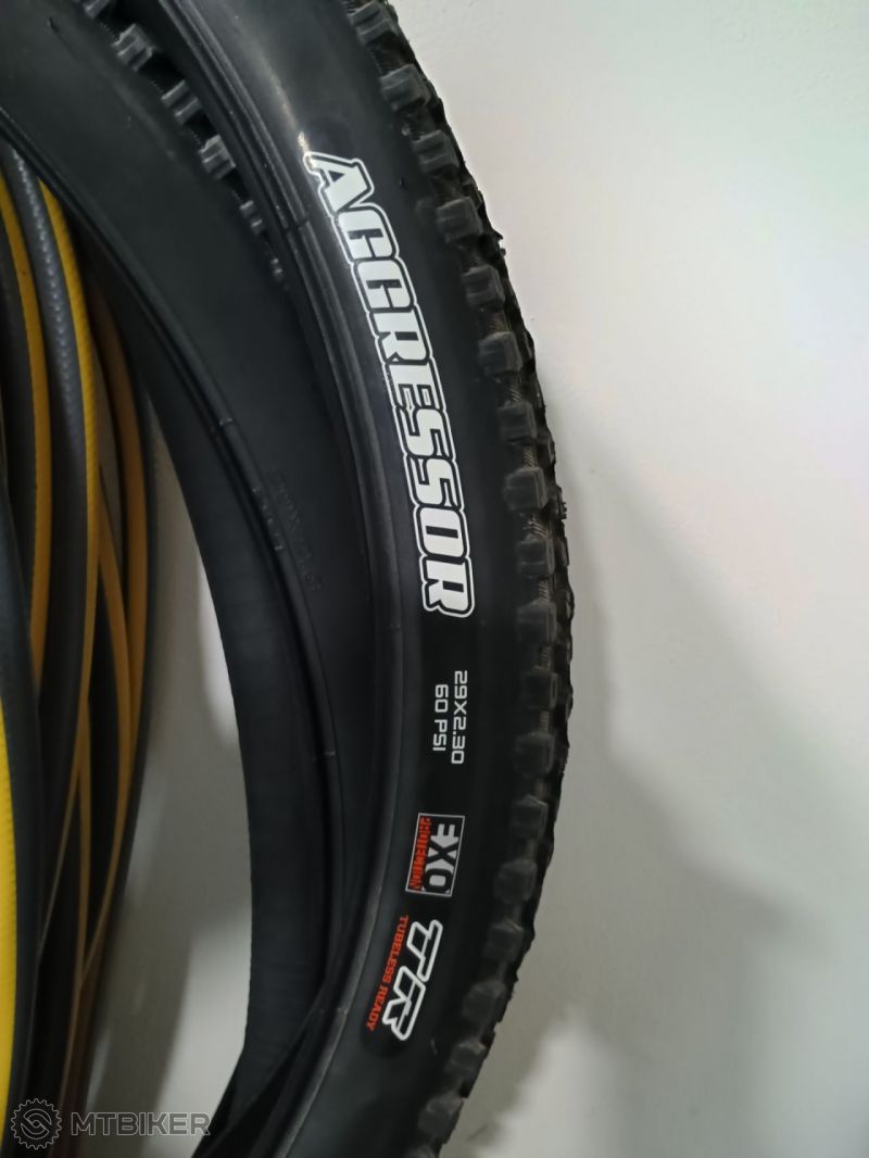 Maxxis Agressor 2.3" x 29