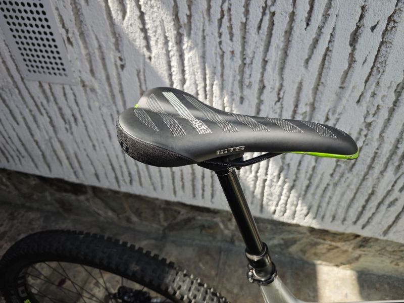 Blizzard TRL 90-29 gloss silver/DVO green/Black L