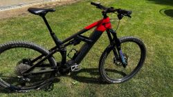 Karbonový FULL RADON RENDER e-bike 8.0 625 - nájezd 1.400 km