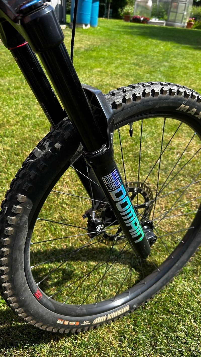 Karbonový e-bike RADON RENDER 8.0 625 - nájezd 1.400 km