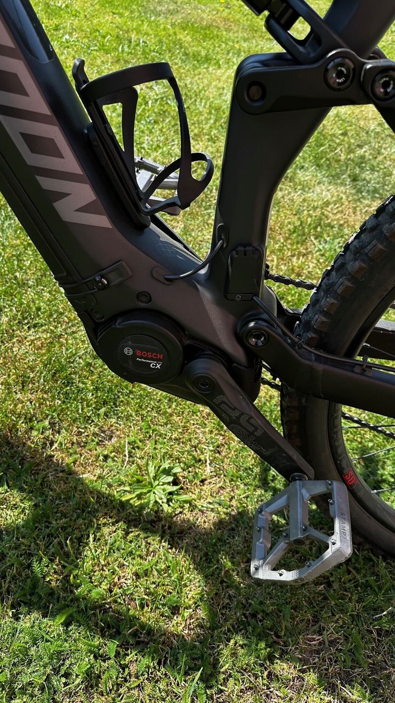 Karbonový e-bike RADON RENDER 8.0 625 - nájezd 1.400 km