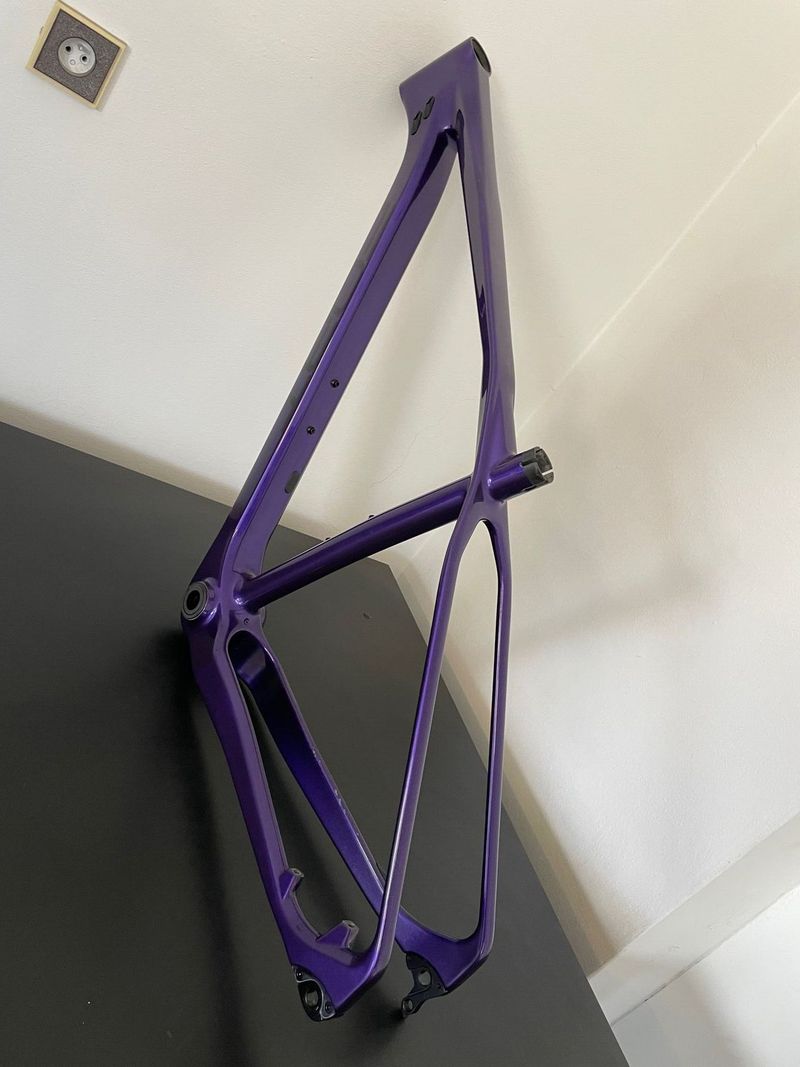 17 inch hardtail fialový metalický lak