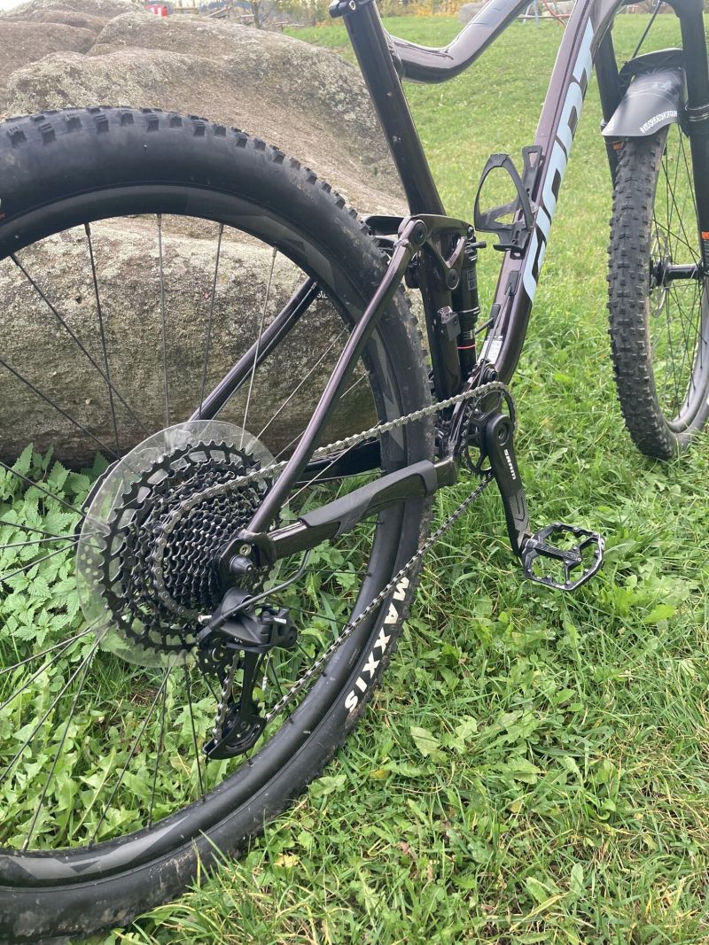GIANT STANCE 29 1