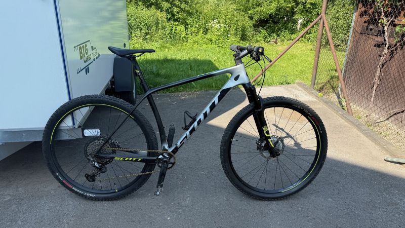 SCOTT Scale RC vel. XL