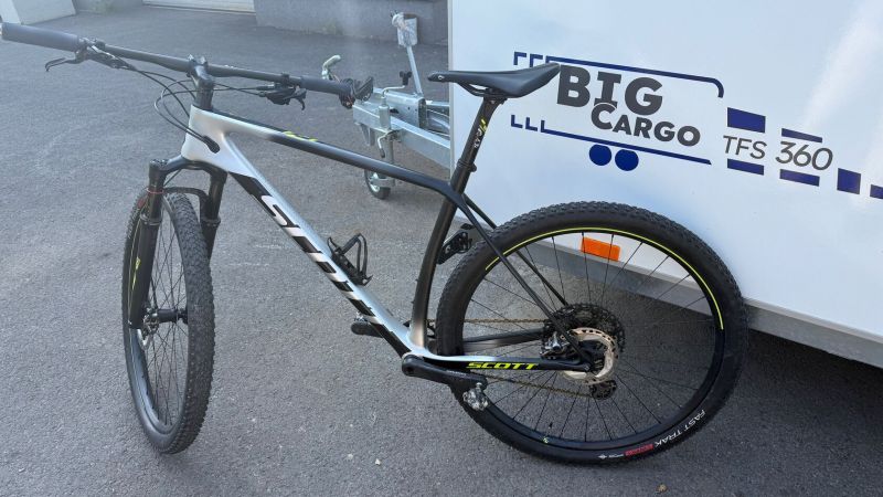 SCOTT Scale RC vel. XL