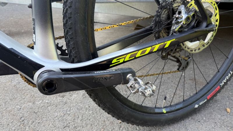 SCOTT Scale RC vel. XL