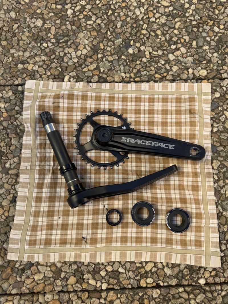 Fatbike kliky Race Face ride + stred