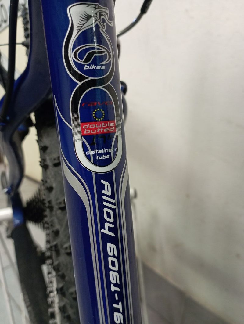 Ravo Racing XC vel. M 17"