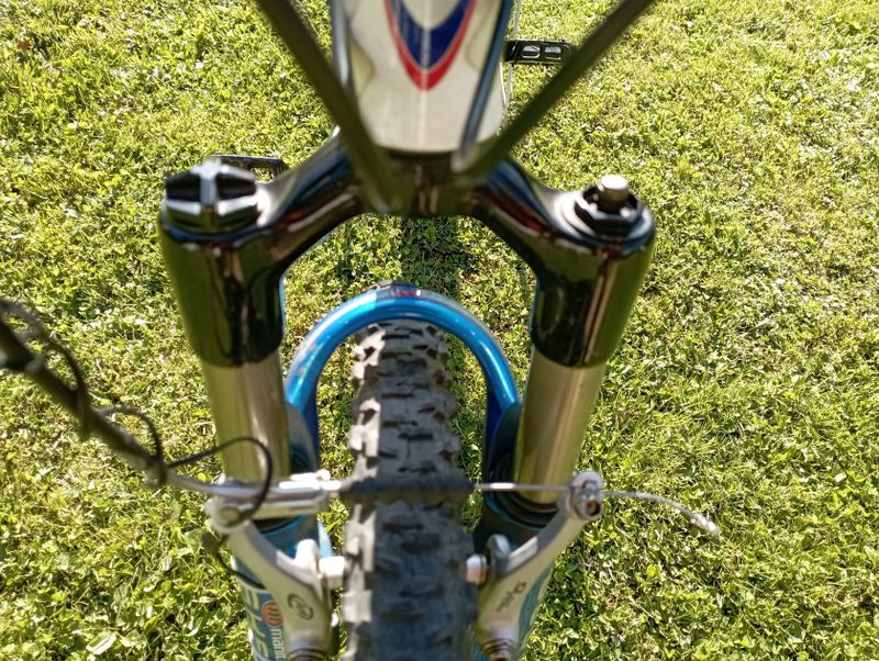 Ravo Racing XC vel. M 17"