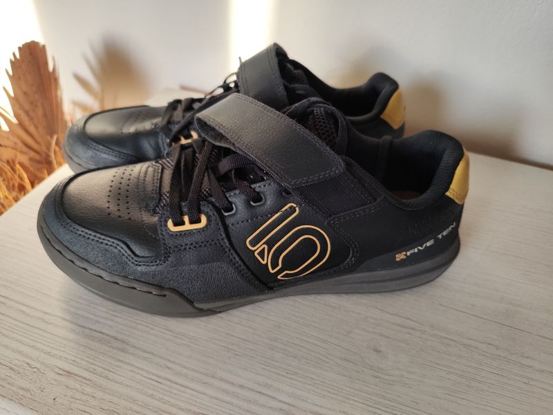 Five Ten boty Hellcat - Carbon/Oat/Chacoa