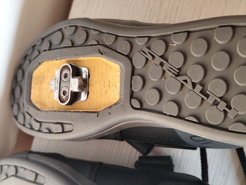 Five Ten boty Hellcat - Carbon/Oat/Chacoa