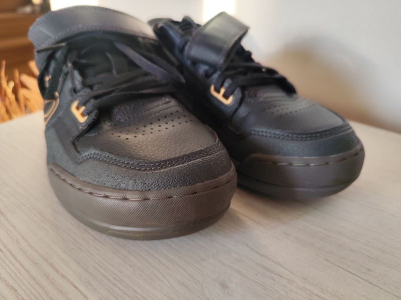Five Ten boty Hellcat - Carbon/Oat/Chacoa