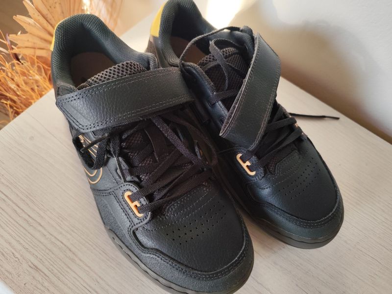 Five Ten boty Hellcat - Carbon/Oat/Chacoa