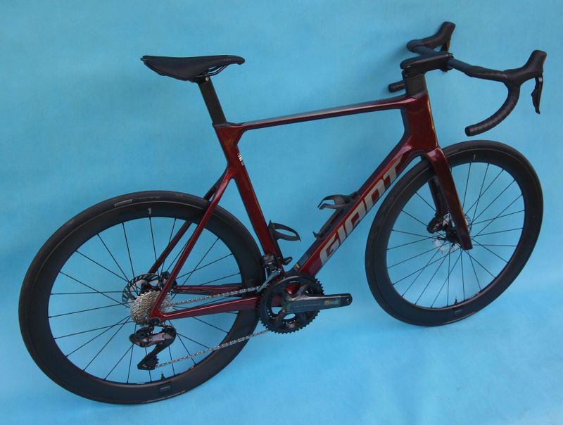 GIANT Propel Advanced Pro 0 Di2 – závodní aero silnička - NOVÁ