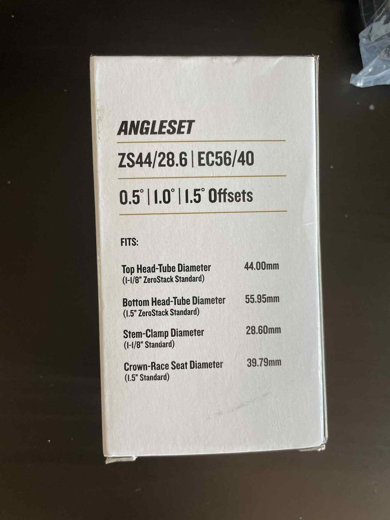 Cane Creek Angleset hlavové složení ZS44/EC56 Kit 0,5°, 1° nebo 1,5° 