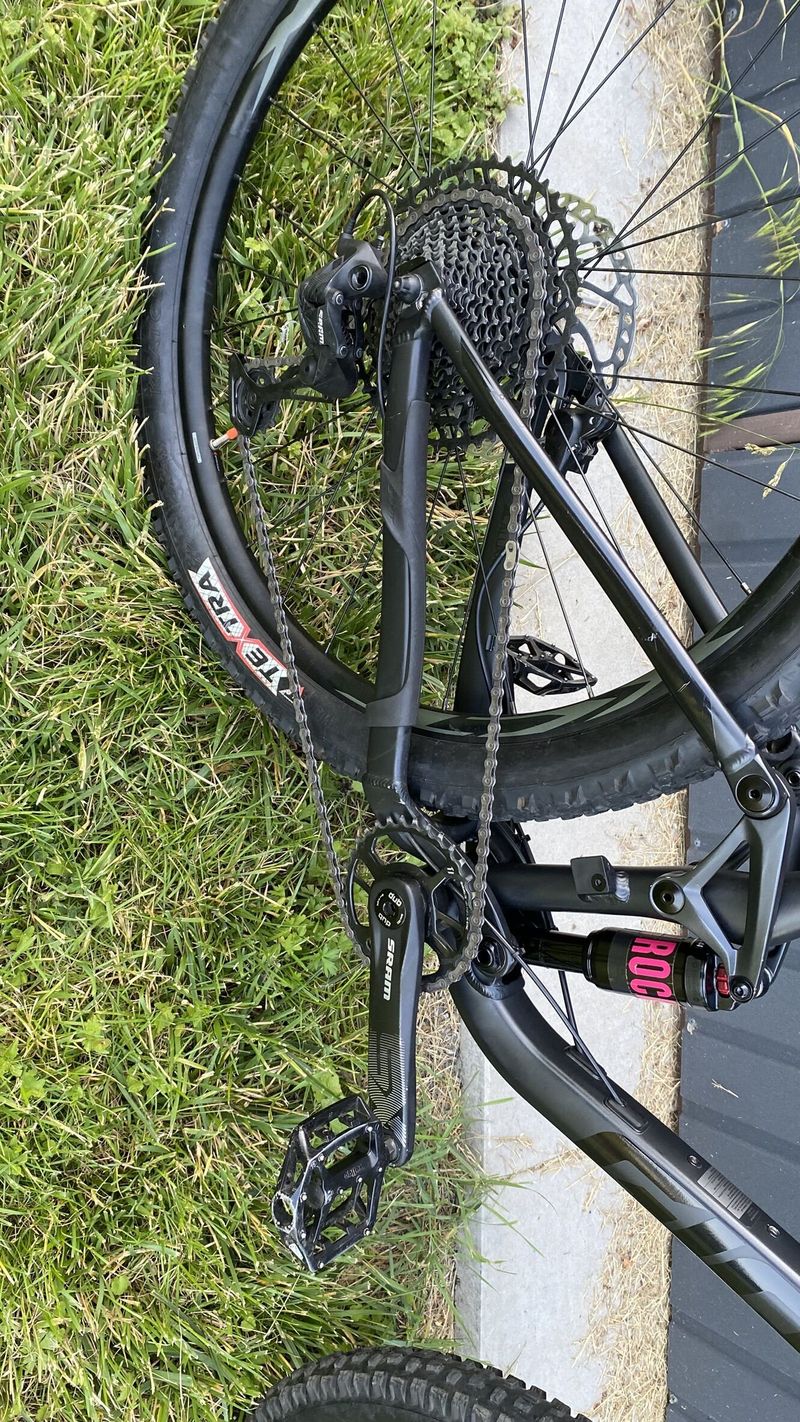Horské kolo GIANT Stance 29 2020