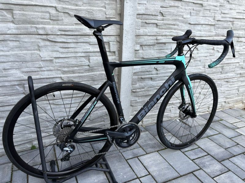 Bianchi aria Ultegra disc 