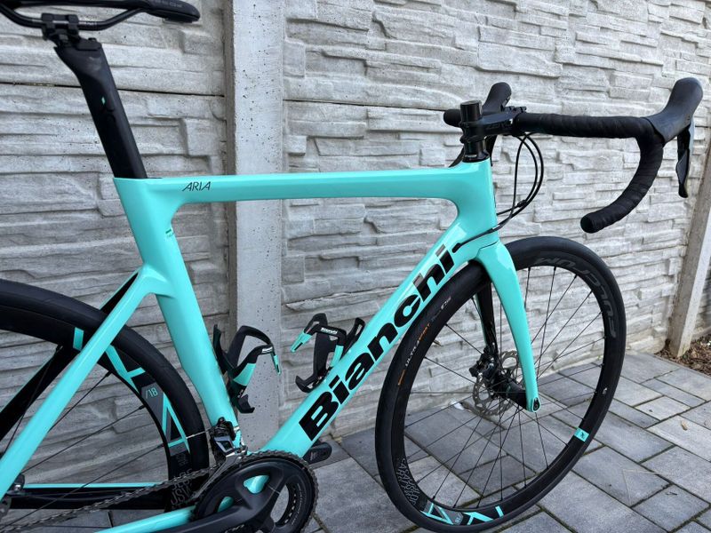 Bianchi aria Ultegra disc 