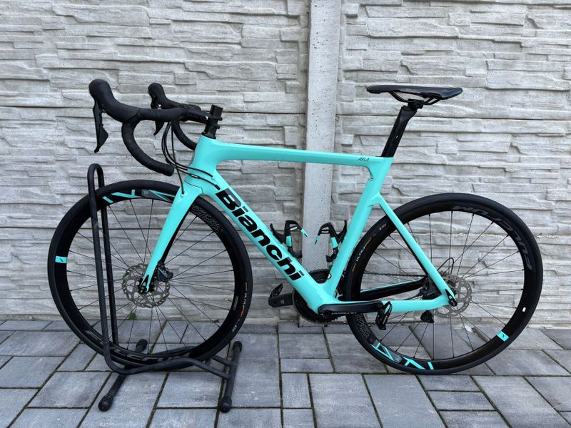 Bianchi aria Ultegra disc 