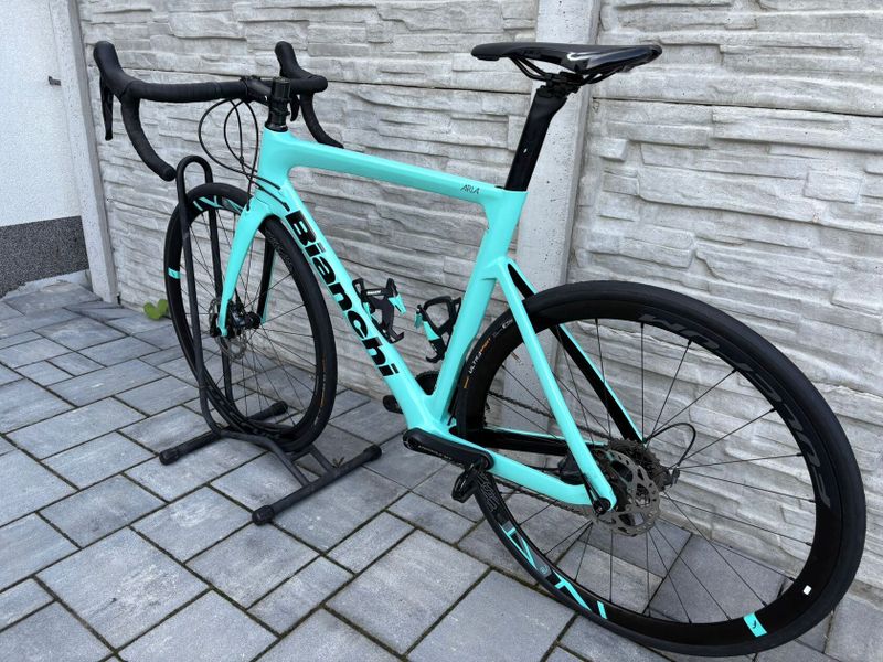 Bianchi aria Ultegra disc 