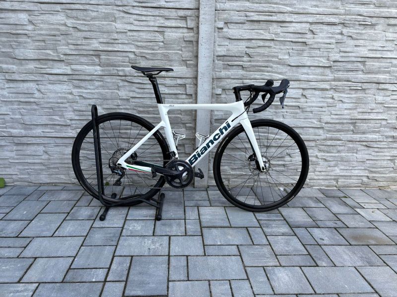 Bianchi aria ultegra disc 
