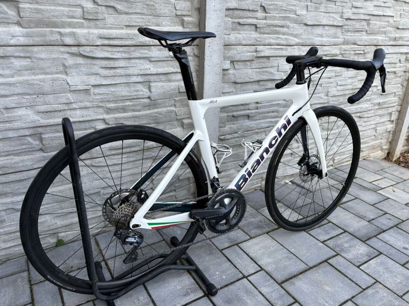 Bianchi aria ultegra disc 