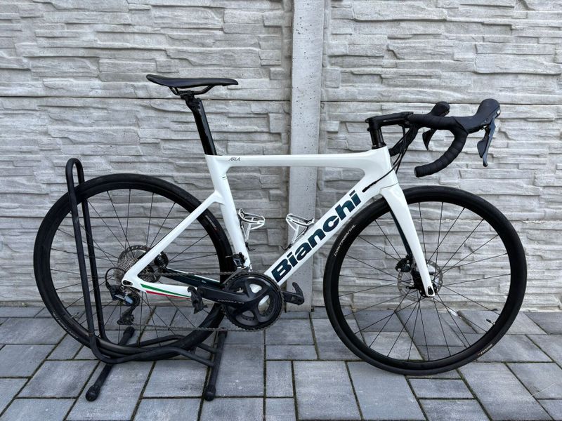 Bianchi aria ultegra disc 