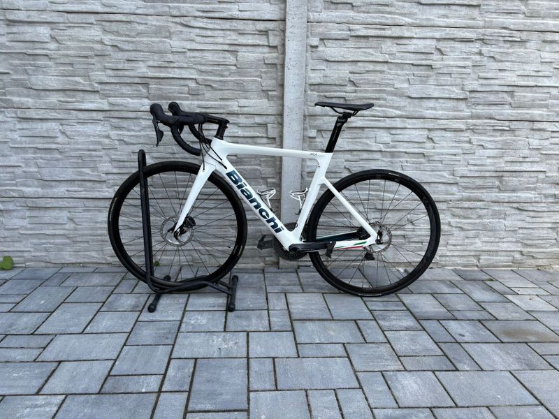 Bianchi aria ultegra disc 