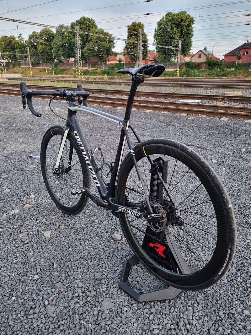 Specialized Tarmac Disc Di2