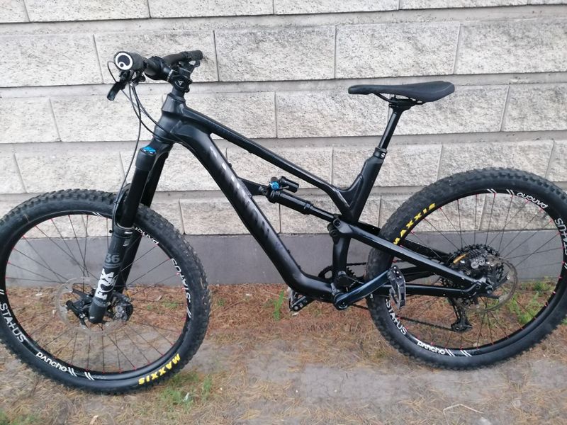 REZERVOVANY DO 27.6 Canyon Spectral AL 6.0 2020