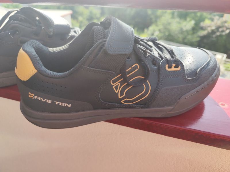 Five Ten boty Hellcat - Carbon/Oat/Chacoa / vel.42