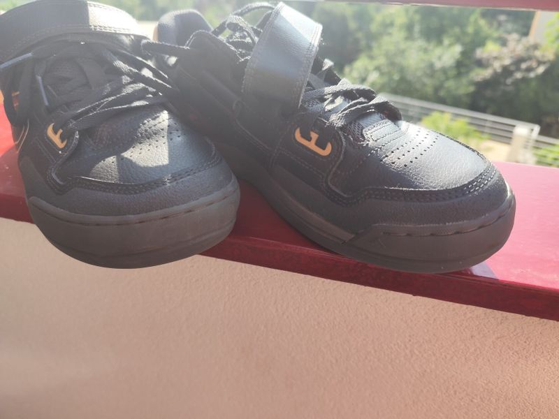 Five Ten boty Hellcat - Carbon/Oat/Chacoa / vel.42