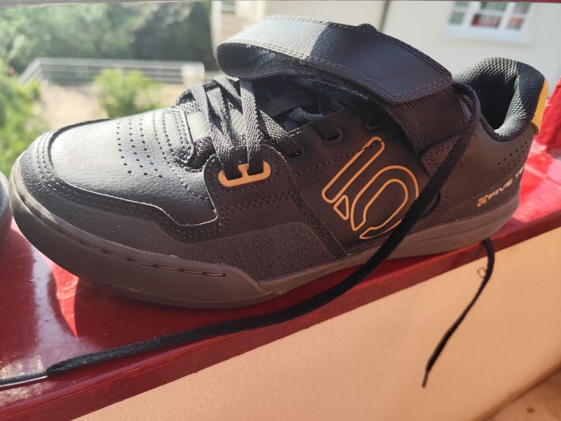 Five Ten boty Hellcat - Carbon/Oat/Chacoa / vel.42
