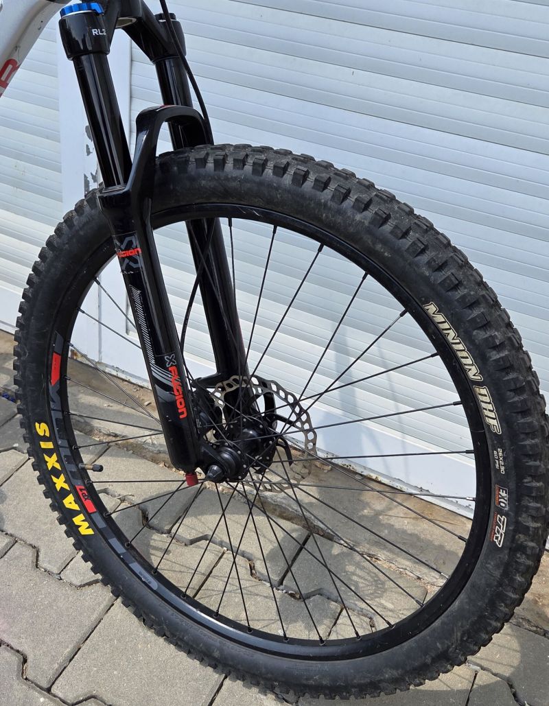Mondraker Factor 26