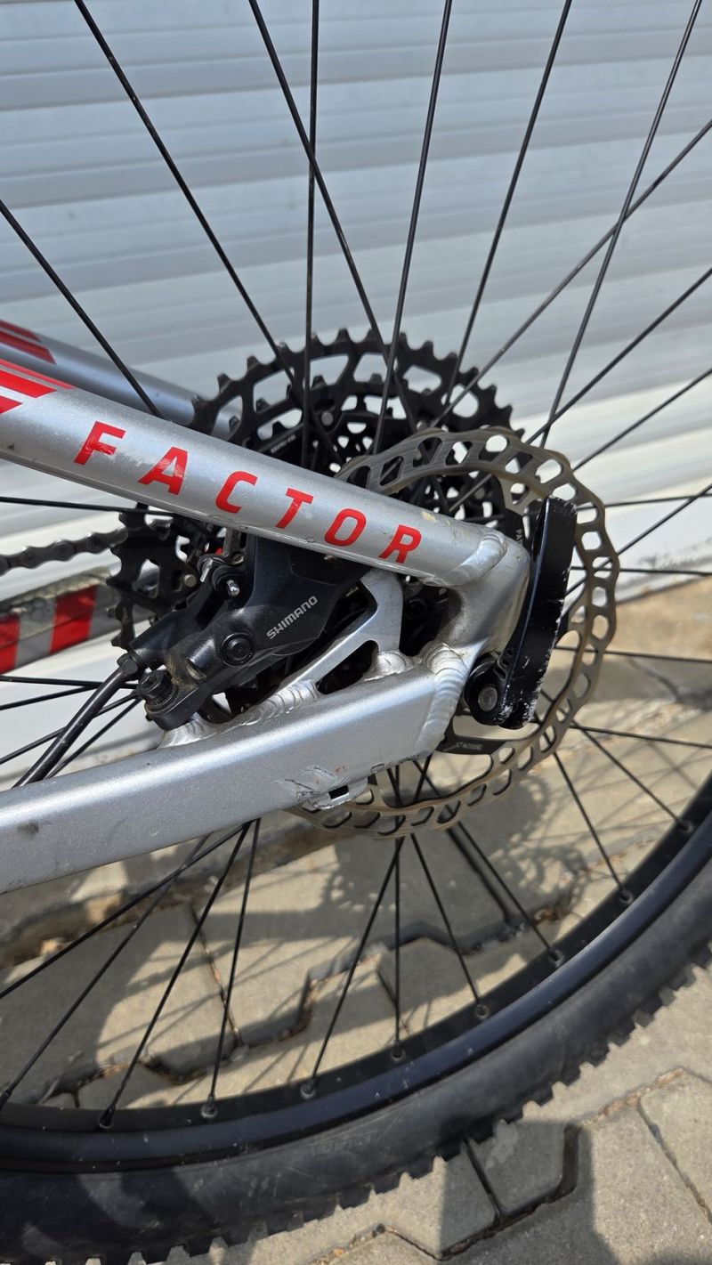 Mondraker Factor 26