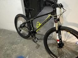 Prodám postavené kolo na rámu FORCE, vel. cca 15", kola 26" - vhodné pro dítě od 135 cm