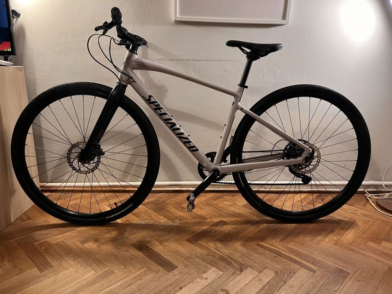 Trekingové kolo Specialized Sirrus X 2.0