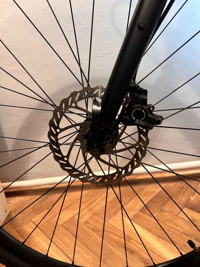 Trekingové kolo Specialized Sirrus X 2.0
