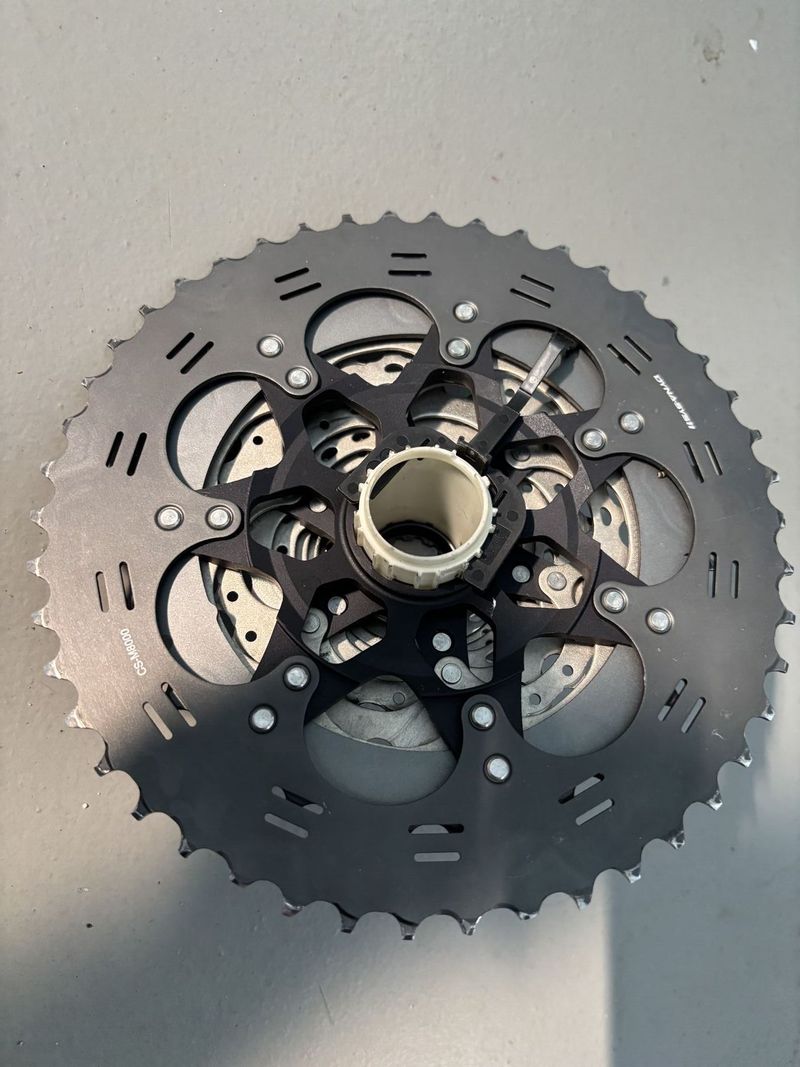 Shimano XT Kazeta CS-M8000 11-46 a Přehazovačka RD-M8000 GS