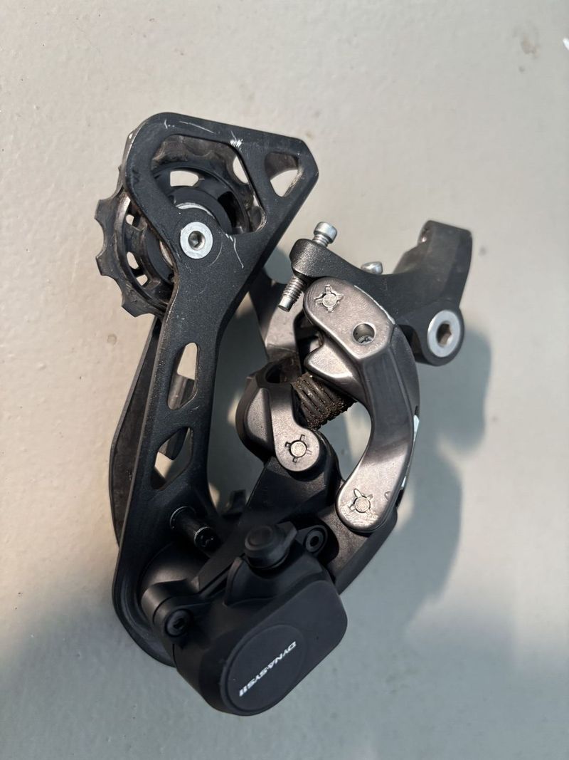 Shimano XT Kazeta CS-M8000 11-46 a Přehazovačka RD-M8000 GS