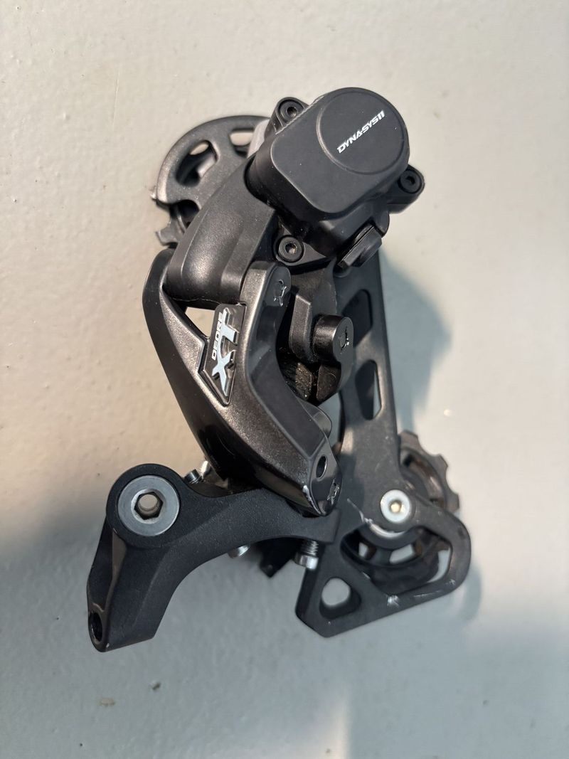 Shimano XT Kazeta CS-M8000 11-46 a Přehazovačka RD-M8000 GS